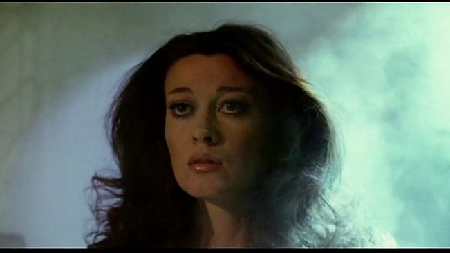 ROUGH KUTS: Invasion of the Bee Girls