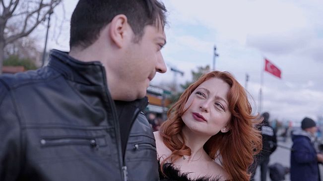 Date or Destiny : Kiss or Miss