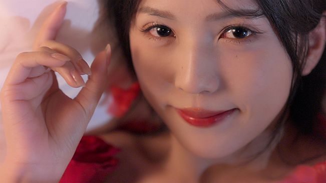 The Heart of Influencer