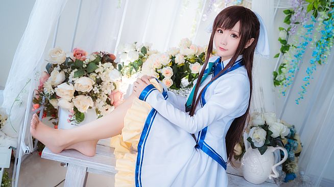 Endless Jade Sea Cosplay Album