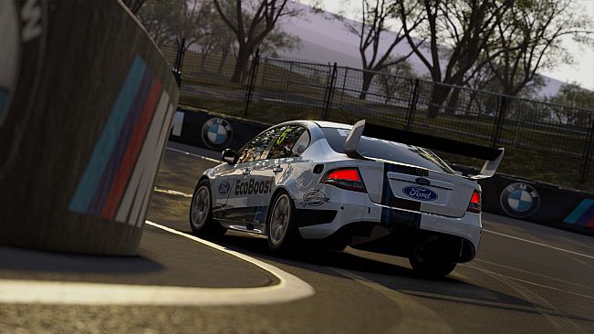 PMR: Ford Falcon V8 2013