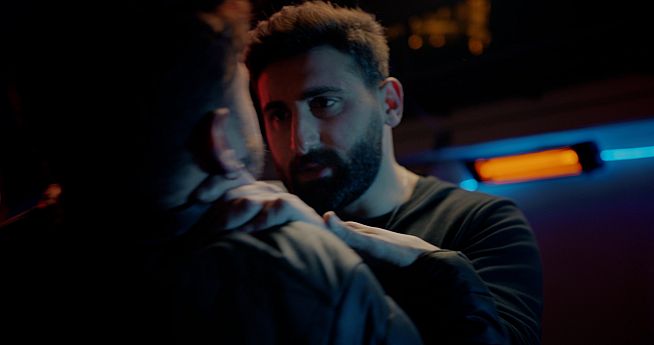 First Date : Late To Date