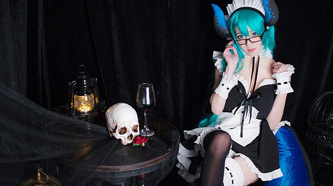 Mirror Cosplay Album