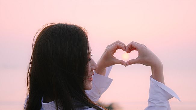 The Heart of Influencer