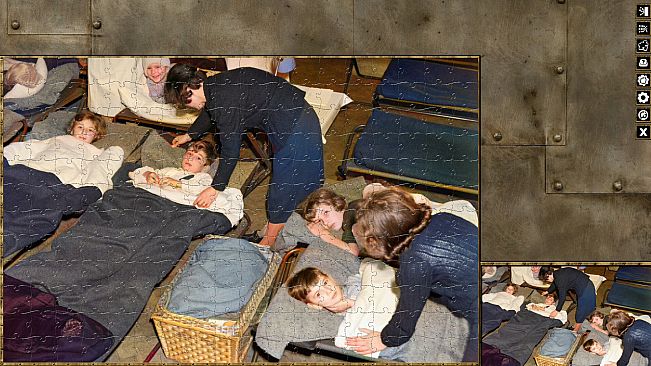 Pixel Puzzles WW2 Jigsaw - Pack: The Blitz