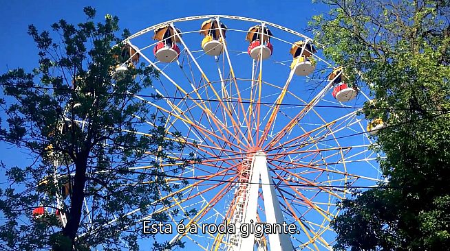 Kitten adventures in city park - Bonus Content