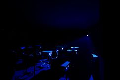 逃离狮门外语学校 / Escape the School