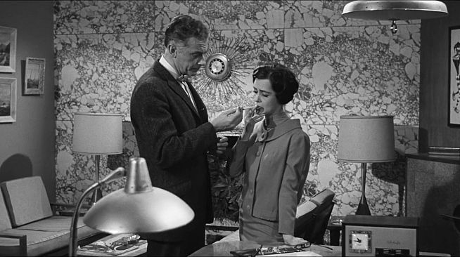 ROUGH KUTS: The Wasp Woman