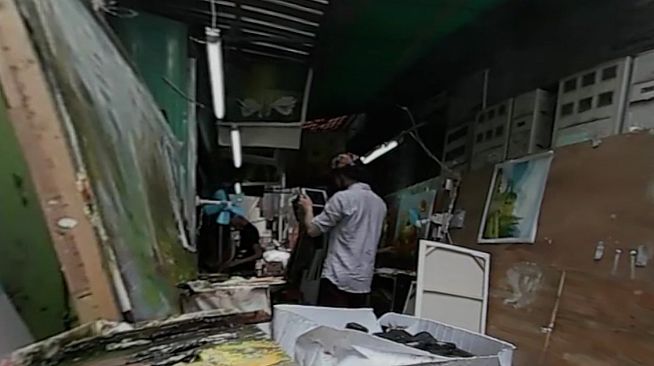 Dafen Oil Painting Village: An Immersive Reality