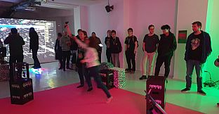 Non-Virtual Reality Games