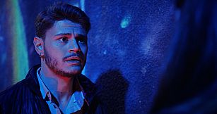 First Date : Late To Date