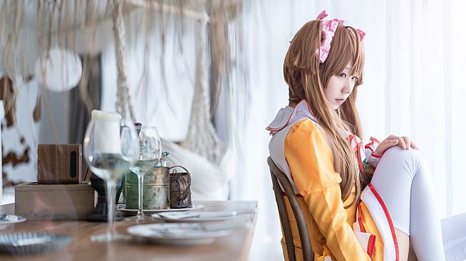 Endless Jade Sea Cosplay Album