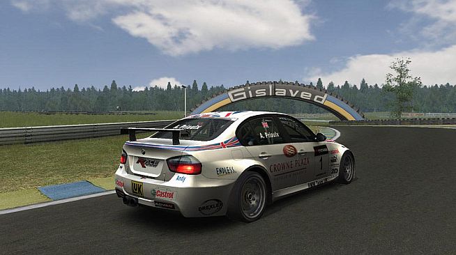 RACE 07: Andy Priaulx Crowne Plaza Raceway (Free DLC)