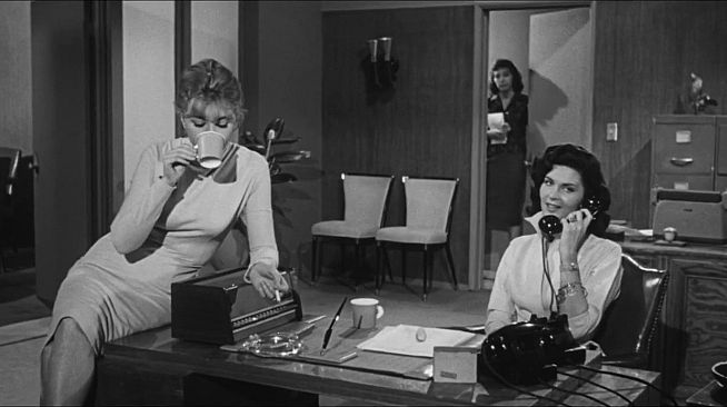 ROUGH KUTS: The Wasp Woman