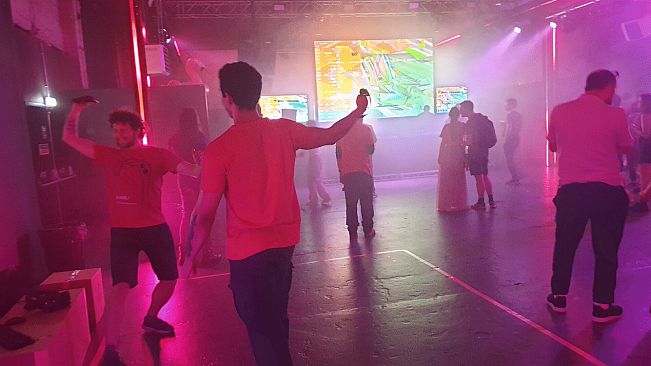 Non-Virtual Reality Games