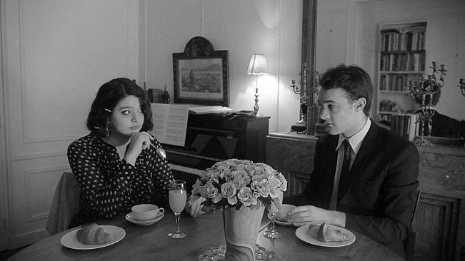 How to shoot a criminal