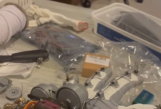 OpenGloves - Force Feedback Demo