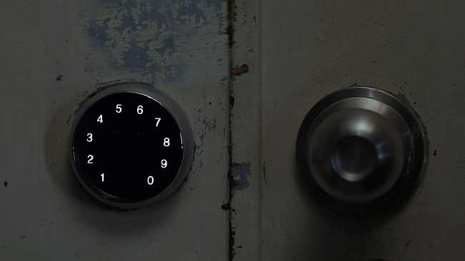 MADE : Interactive Movie – 01. Run away!